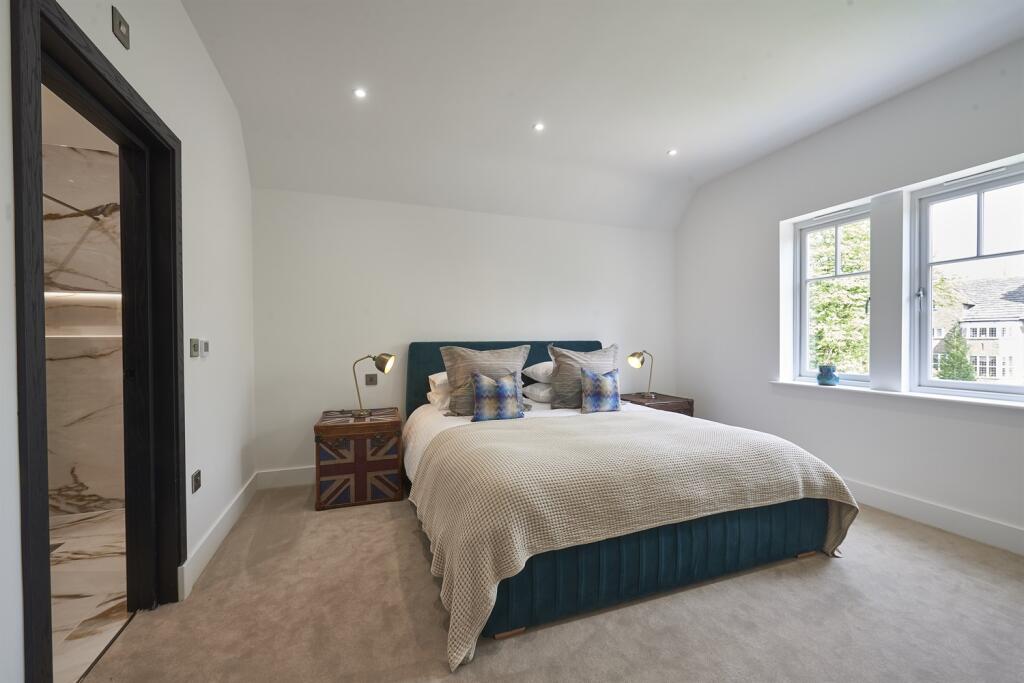 5 bedroom detached house for sale in Hale Road, Hale, WA15